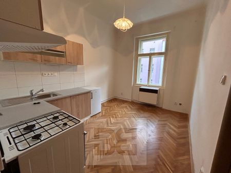 Pronájem bytu 2+kk 38 m² - Fotografie 4