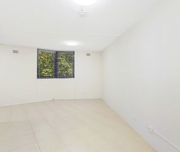 8/160 Oxford Street, Paddington NSW 2021 - Studio For Rent | Domain - Photo 3