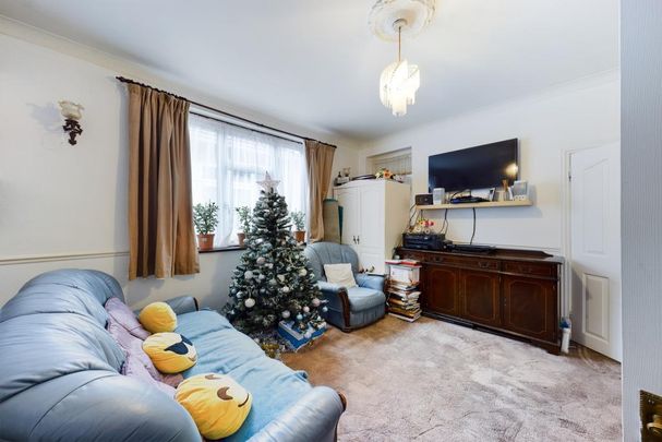 3 bedroom bungalow to rent - Photo 1