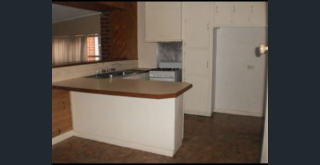 Spacious 3bedroom home in a quiet street in Jacana - Photo 3