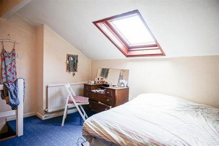 Leeds - Photo 5
