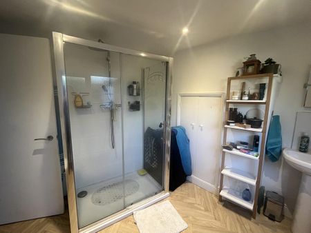 4 bedroom terraced house to rent - Photo 2