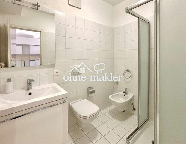 1,5-Zimmer-Wohnung mit möblierter Küche und sonnigem Balkon und herrlicher Aussicht! - Photo 1