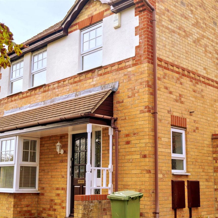 Bowland Drive, Emerson Valley, Milton Keynes, MK4 - Photo 1