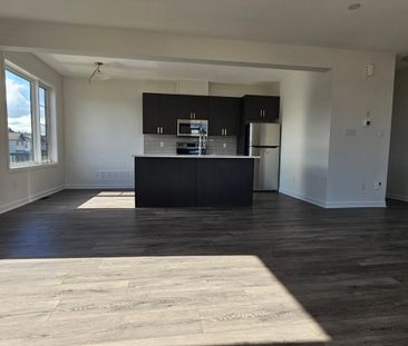 For Lease - 340 Raheen Court, Barrhaven, Ontario - Photo 3