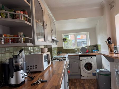 Malmesbury Park Road, , - Photo 5