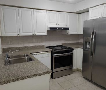For Lease - 33 Elm Drive Unit# 807, Mississauga, Ontario - Photo 4