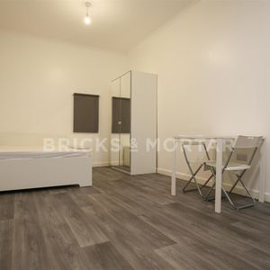 Room 6, Parkside, Park Row, Felling, Gateshead, NE10 9BP - Photo 2