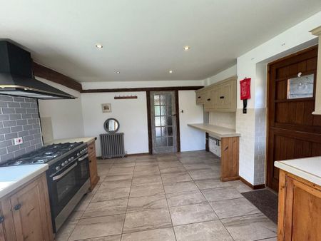 3 bedroom barn conversion to rent - Photo 5