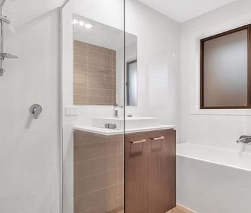 $720 per week / $2,880 Bond - Photo 5