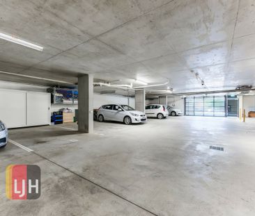 2 BEDROOM UNIT WITH LIFT ACCESS IN EXCELLENT LOCATION - Photo 2