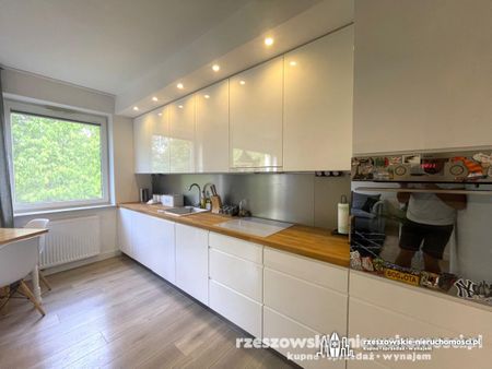 Staroniwska 50 m2 2 pok Taras/Garaż/ Komórka Lok - Zdjęcie 4