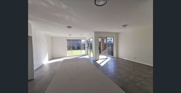 Spacious family house for Lease in Schofields - Photo 1