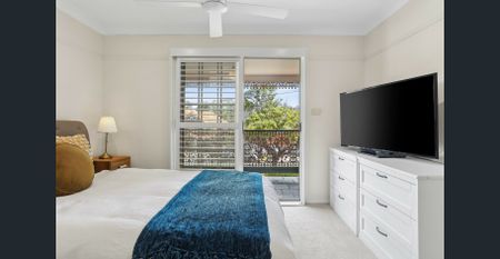 Beautifully presented family home basks in a north-to-rear aspect - Photo 3