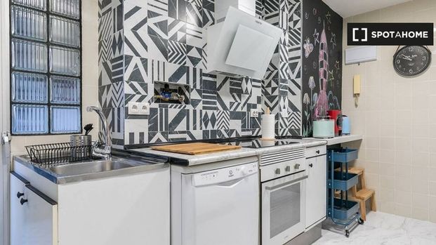 5 room luxury Flat for rent in Madrid, Spain - Photo 1