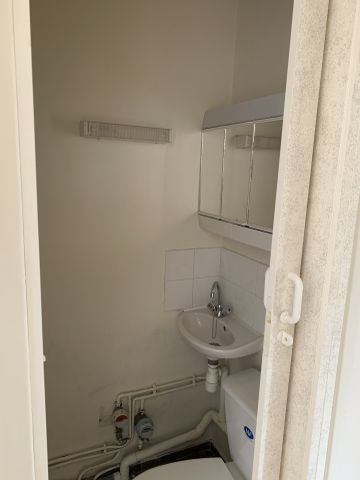 Location Appartement 1 pièce 15m² ORLEANS 45100 - Photo 5