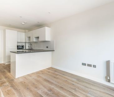 2 bedroom apartment to rent Horsham Gates Two, North Street, Horsha... - Photo 2