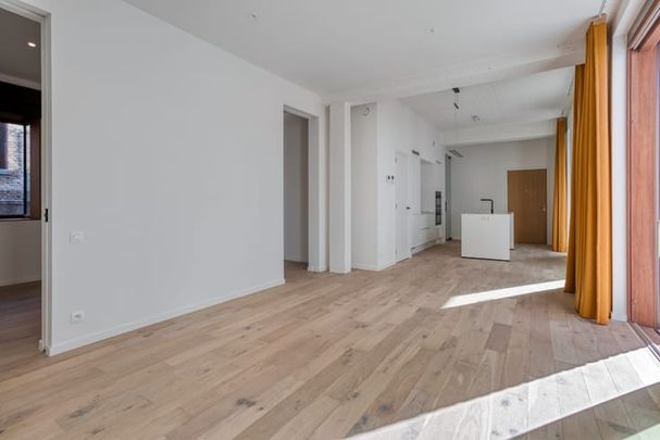 Appartement te huur - Photo 1