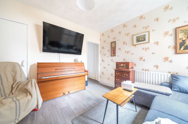 2 bedroom terraced house to rent - Photo 1