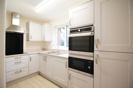 Vicarage Lane, Gresford - Photo 5