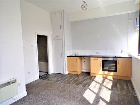 1 Bedroom Apartment To Rent - Photo 2