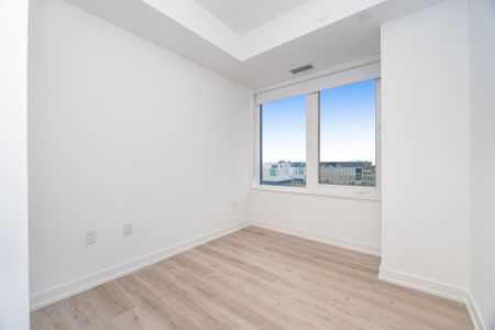 For Lease - 395 Square One Drive Unit# 703, Mississauga, Ontario - Photo 2