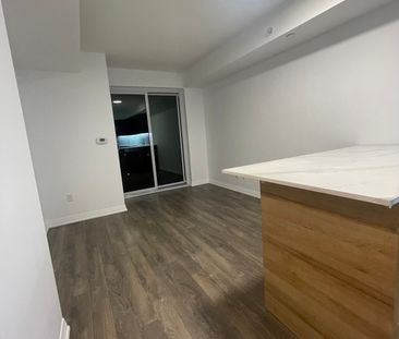 For Lease - 30 Meadowglen Place Unit# 701, Toronto, Ontario - Photo 2