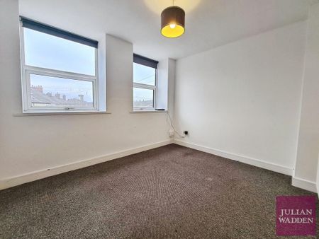 4 bedroom terraced house to rent - Photo 4