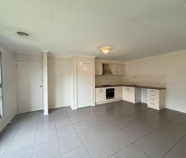 3 Bedroom Family Home - Photo 4