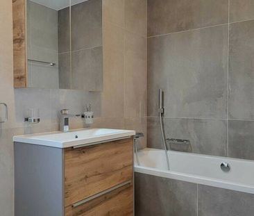 LE MOURET (FR) - Maison contiguë de 5.5 pièces - Foto 3