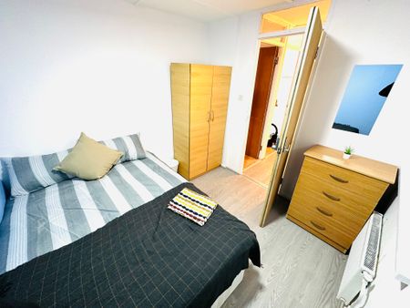 RM2 British Street | Mile End | London | E3 4LZ - Photo 2