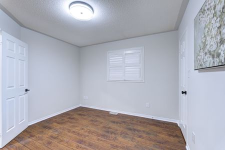 For Lease - 234 Valleyway Drive Unit# Main & 2nd, Brampton, Ontario - Photo 5