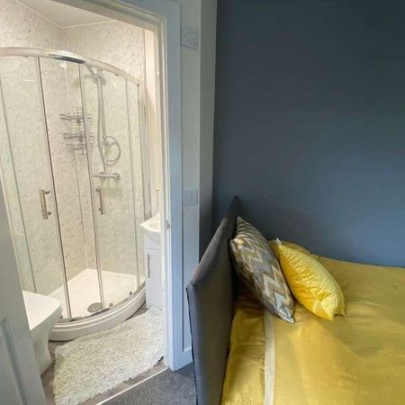 Chelmsford Drive, DN2 - Photo 4