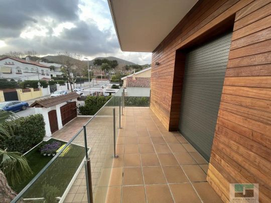 Casa o chalet de alquiler en Montmar - Foto 1