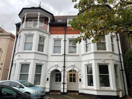 4 bedroom apartment to rent - Photo 2