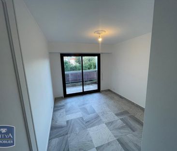 Location Appartement 2 pièces 79m² CANNES 06400 - Photo 3