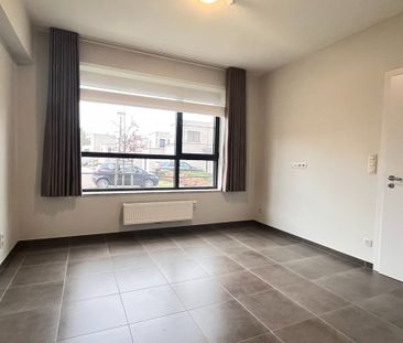 Gelijkvloerse assistentiewoning - serviceflat - gelegen in het cent... - Photo 3