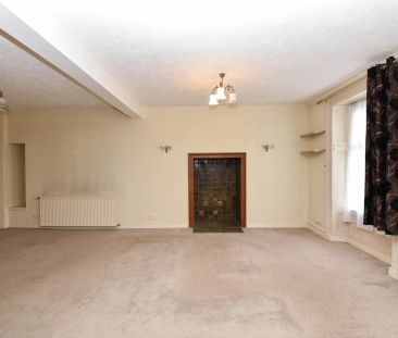 125 High Street, Inverurie, AB51 3QJ - Photo 2