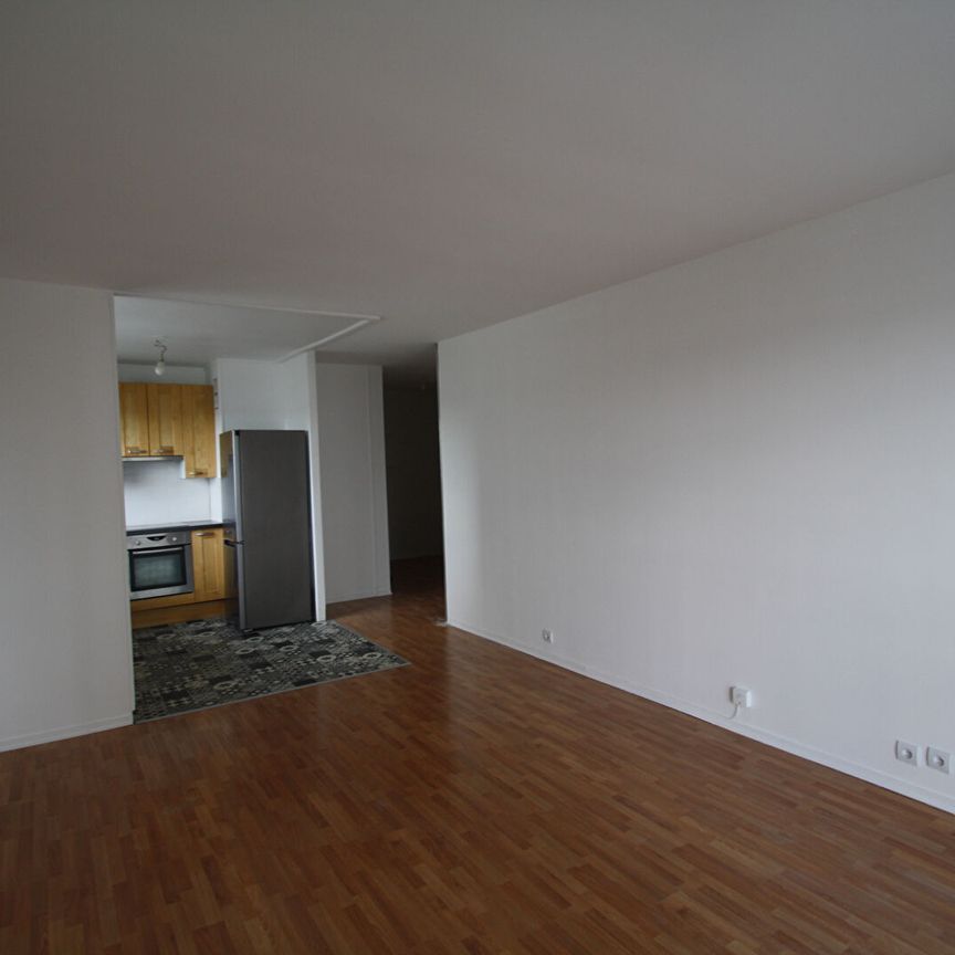 3 PIECES - CHATOU, - Photo 1