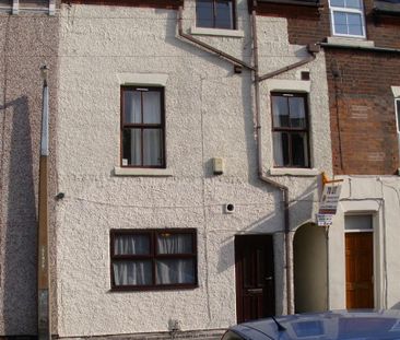 2 bed flat to rent on Ilkeston, Market Street, DE7 - Photo 2