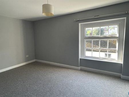 Parsonage Street, Dursley - Photo 2