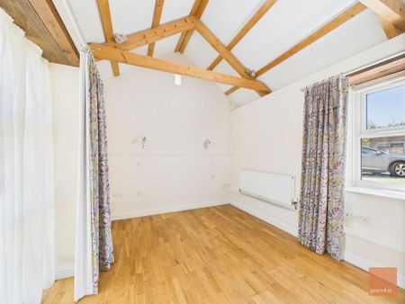 2 bedroom barn conversion to rent - Photo 3
