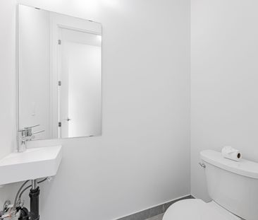 For Lease - 2 Steckley House Lane Unit# 920, Richmond Hill, Ontario - Photo 2