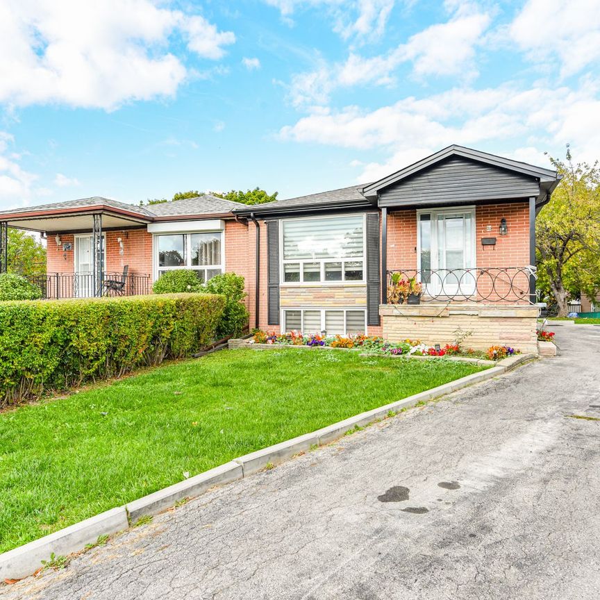 For Lease - 20 Charnleigh Court Unit# UPPER, Toronto, Ontario - Photo 1