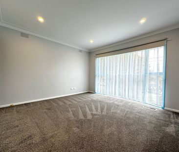 Neat & Tidy - Photo 1