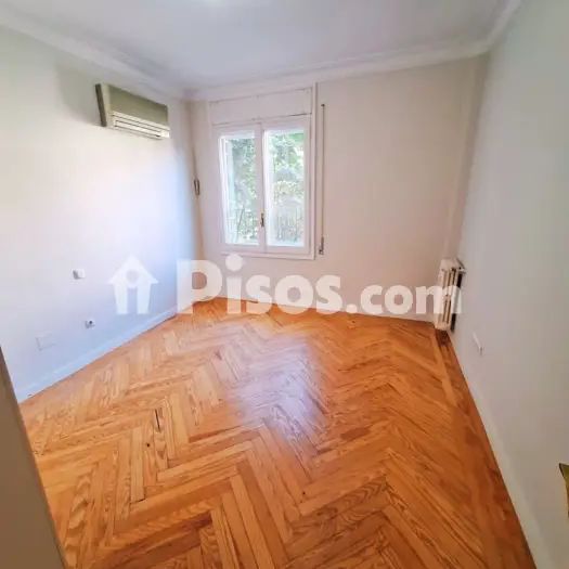 Piso en alquiler en Calle Orense, cerca de Avenida del General Perón - Foto 1