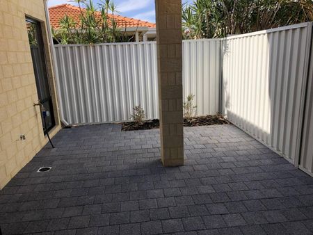 High Quality Executive Unit for Lease - Photo 2