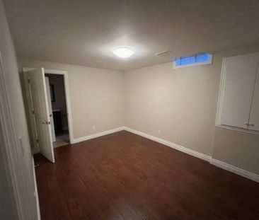 For Lease - 3036 Abernathy Way, Oakville, Ontario - Photo 5