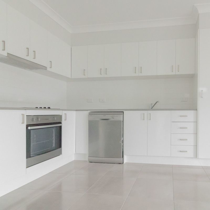 Unique Family Home with Dual Access! - Photo 1