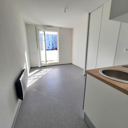 Location Appartement 1 pièce 18m² NIMES 30000 - Photo 4